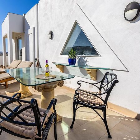 Apartament Stunning - Seaview Penthouse 3-Bed + Parking Sliema Zewnętrze zdjęcie