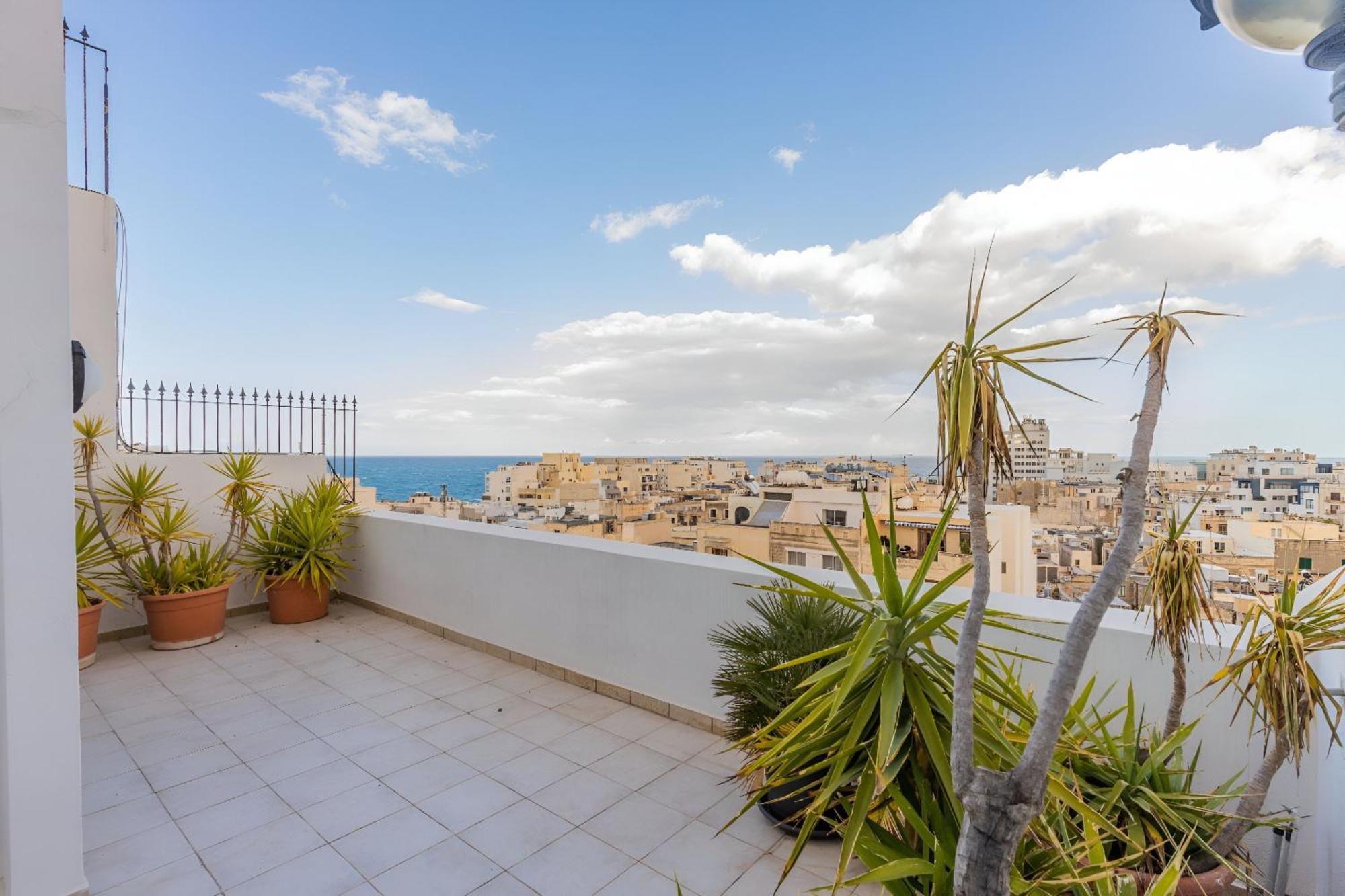 Apartament Stunning - Seaview Penthouse 3-Bed + Parking Sliema Zewnętrze zdjęcie
