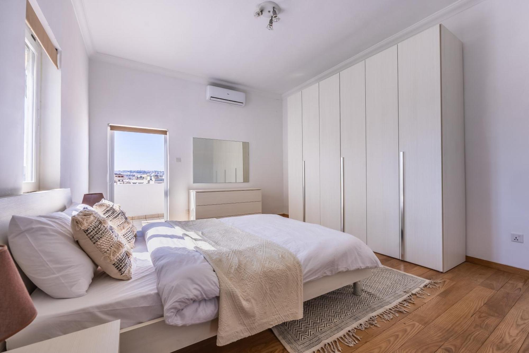Apartament Stunning - Seaview Penthouse 3-Bed + Parking Sliema Zewnętrze zdjęcie