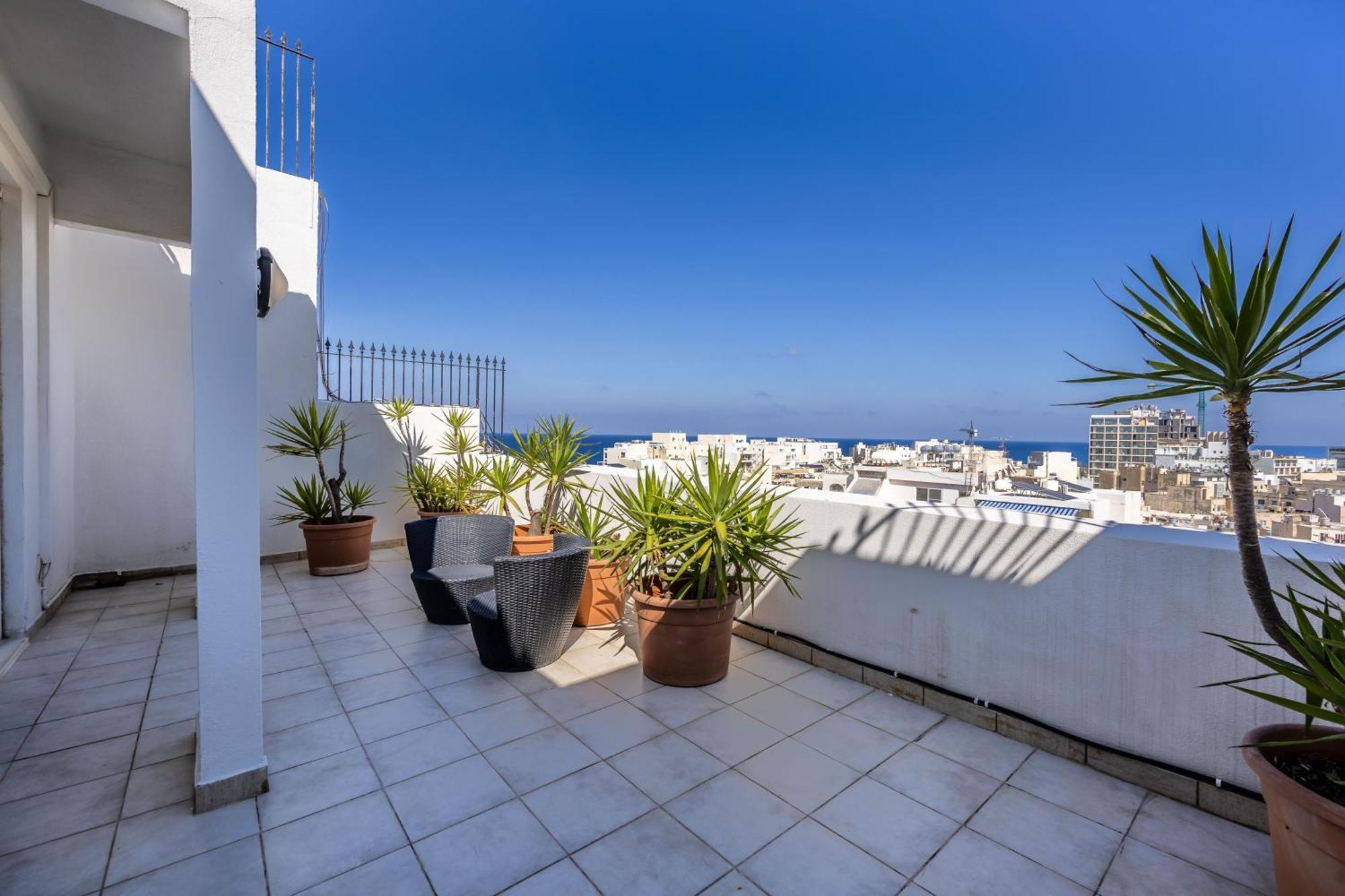Apartament Stunning - Seaview Penthouse 3-Bed + Parking Sliema Zewnętrze zdjęcie