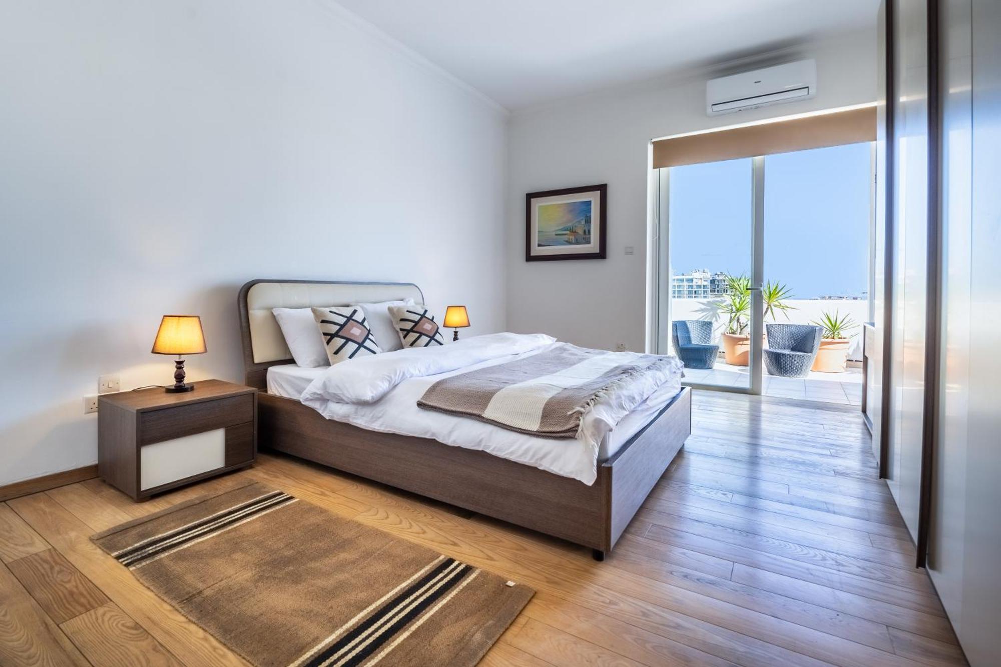 Apartament Stunning - Seaview Penthouse 3-Bed + Parking Sliema Zewnętrze zdjęcie