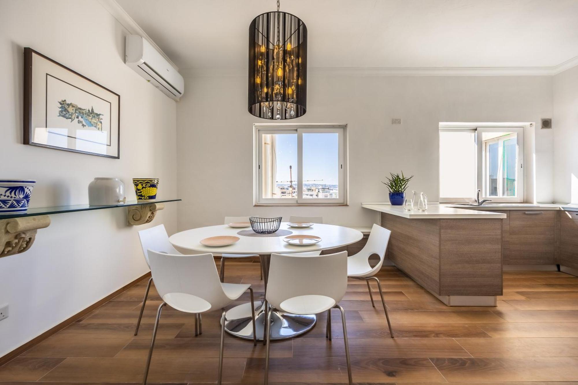 Apartament Stunning - Seaview Penthouse 3-Bed + Parking Sliema Zewnętrze zdjęcie